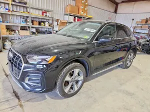 Audi Q5 2.0L 4 2023