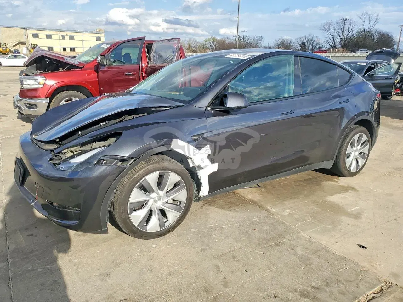 Tesla Model Y 2024