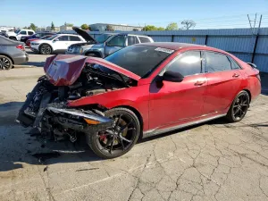 Hyundai Elantra 2.0L 4 2025