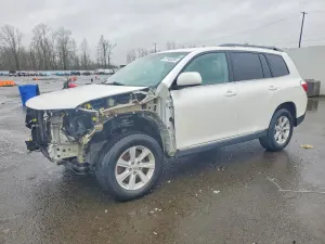 Toyota Highlander 3.5L 6 2013