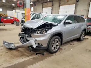 Toyota Highlander 3.5L 6 2016