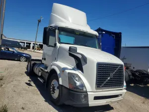 Volvo VNL 12.8L 6 2016
