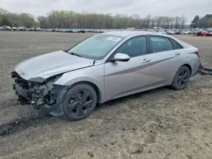 Hyundai Elantra 2.0L 4 2021