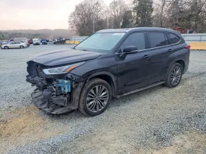 Toyota Highlander 3.5L 6 2021