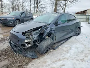Tesla Model Y 2025