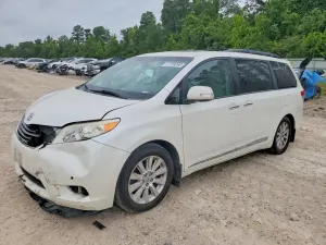 Toyota Sienna 3.5L 6 2013