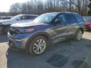 Ford Explorer 3.0L 6 2023