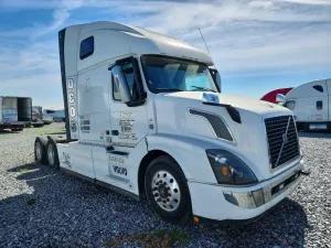Volvo VNL 12.8L 6 2016