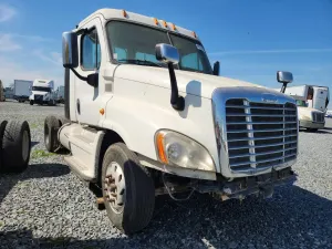 Freightliner Cascadia 14.8L 6 2015