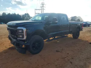 Ford F-350 6.7L 8 2024