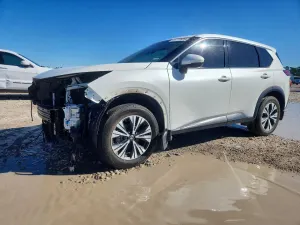 Nissan Rogue 2.5L 4 2021