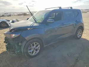 Kia Soul 2.0L 4 2023