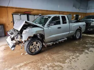 Dodge Dakota 4.7L 8 2005