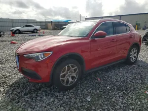 Alfa Romeo Stelvio 2.0L 4 2021