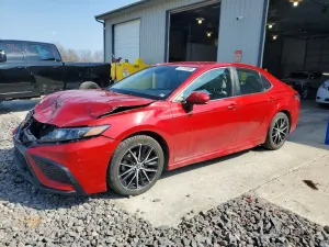 Toyota Camry 2.5L 4 2021