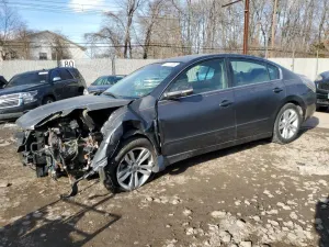 Nissan Altima SR 3.5L 6 2012