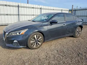 Nissan Altima 2.5L 4 2021
