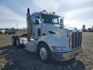 Peterbilt 384 12.9L 6 2013
