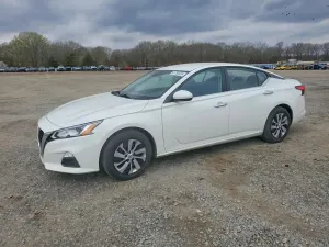 Nissan Altima 2.5L 4 2021