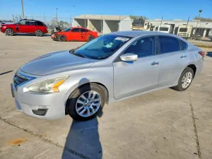 Nissan Altima 2.5L 4 2015
