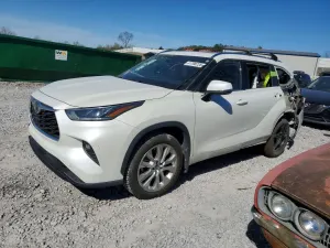 Toyota Highlander 3.5L 6 2021