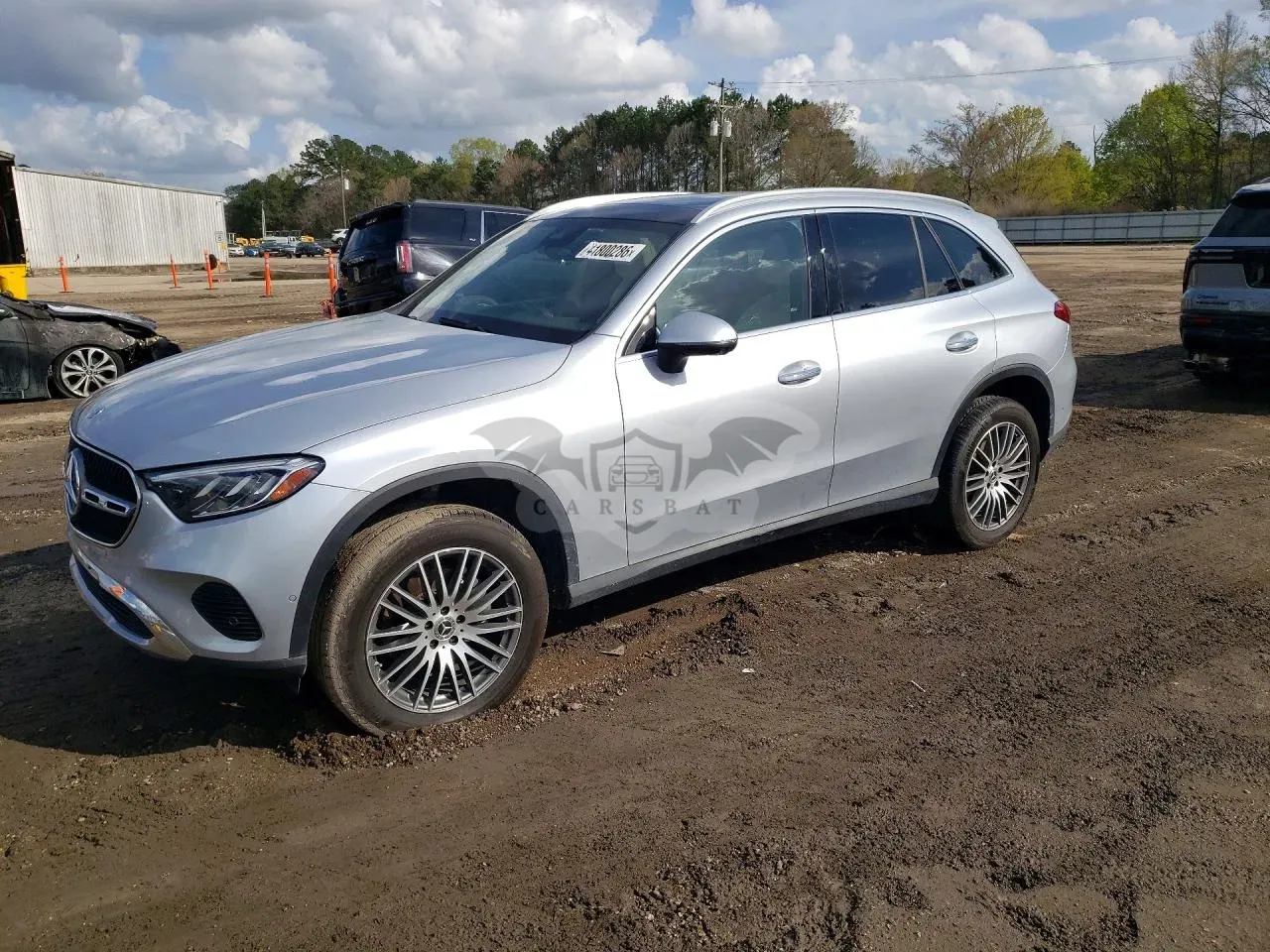 Mercedes-Benz GLC 2.0L 4 2024