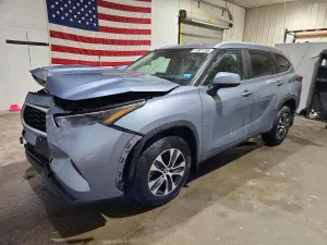 Toyota Highlander 2.4L 4 2024