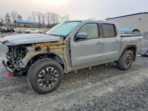 Nissan Frontier 3.8L 6 2023