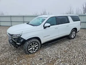 Chevrolet Suburban 5.3L 8 2023