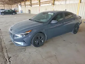 Hyundai Elantra 2.0L 4 2023