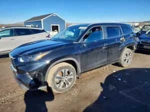 Toyota Highlander 2.4L 4 2023