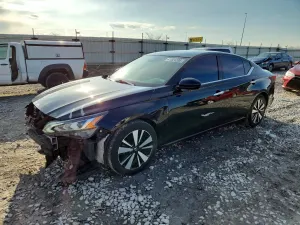Nissan Altima 2.5L 4 2021