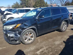 Toyota Highlander 3.5L 6 2015