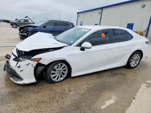 Toyota Camry 2.5L 4 2021
