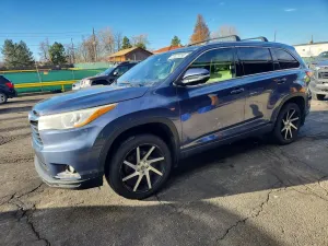 Toyota Highlander 3.5L 6 2016