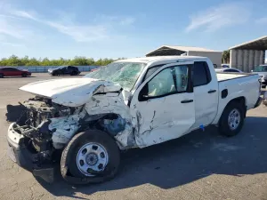 Nissan Frontier 3.8L 6 2022