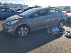 Hyundai Elantra 1.8L 4 2013