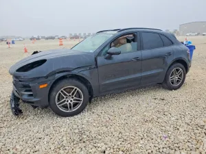 Porsche Macan 2.0L 4 2020