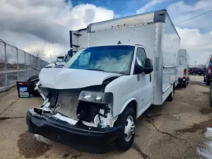 GMC Savana 6.6L 8 2022