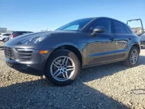 Porsche Macan 2.0L 4 2018