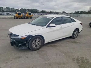 Hyundai Elantra 2.0L 4 2025