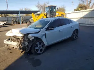 Volvo S60 2.4L 5 2012
