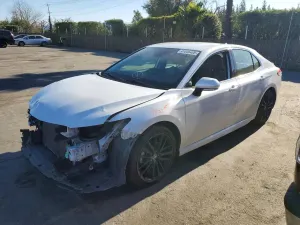 Toyota Camry 2.5L 4 2021