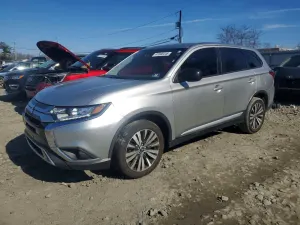 Mitsubishi Outlander 2.4L 4 2019