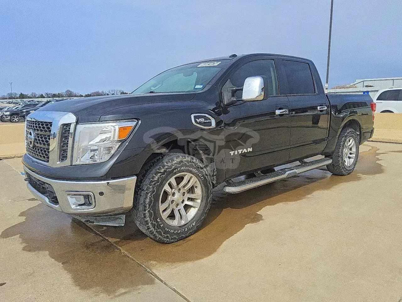 Nissan Titan 5.6L 8 2017