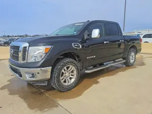 Nissan Titan 5.6L 8 2017