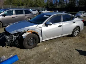 Nissan Altima 2.5L 4 2020