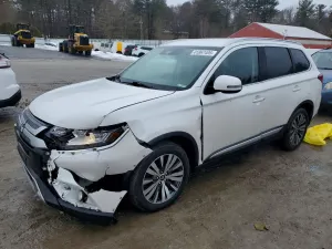 Mitsubishi Outlander 2.4L 4 2020