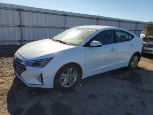 Hyundai Elantra 2.0L 4 2019