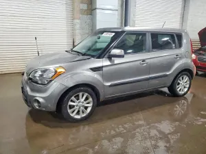 Kia Soul 2.0L 4 2013